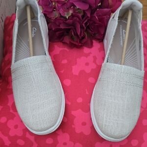 Clarks Women's Beige Slip-On Loafers